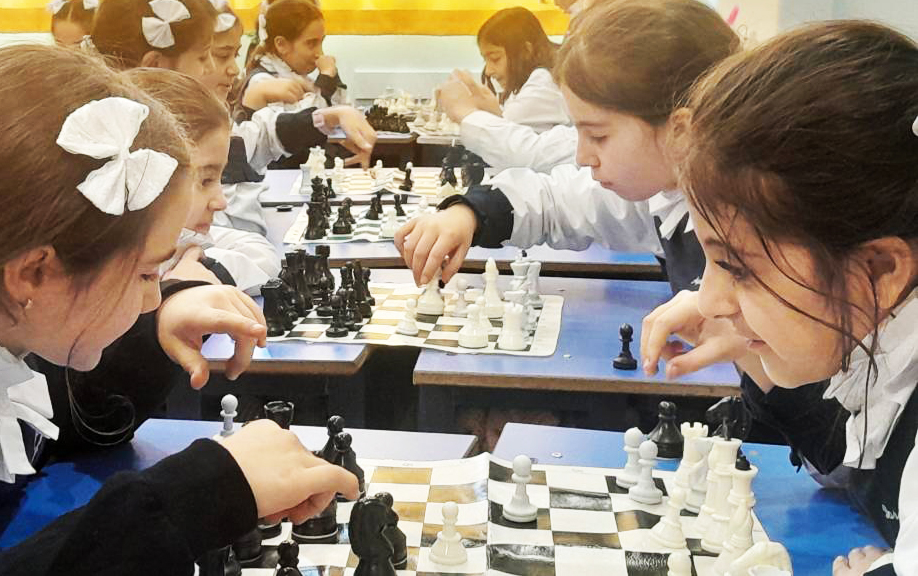 کلاس شطرنج روشنگران