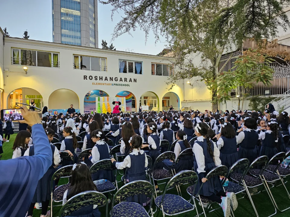 جشن آغاز سال تحصیلی روشنگران