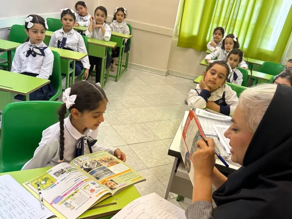 تعیین سطح زبان انگلیسی دانشآموزان دبستان روشنگران 2 تعیین سطح زبان روشنگران منطقه3